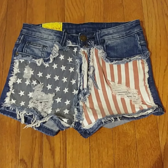 Machine Pants - Machine Distressed Flag Jean Shorts Size 28